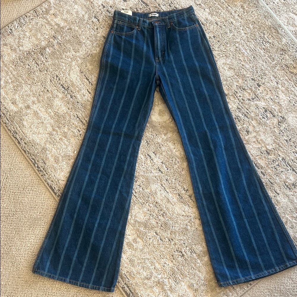 Wrangler Wanderer laser stripe flare Jean